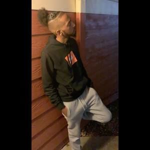 Meet your Posher, Kel